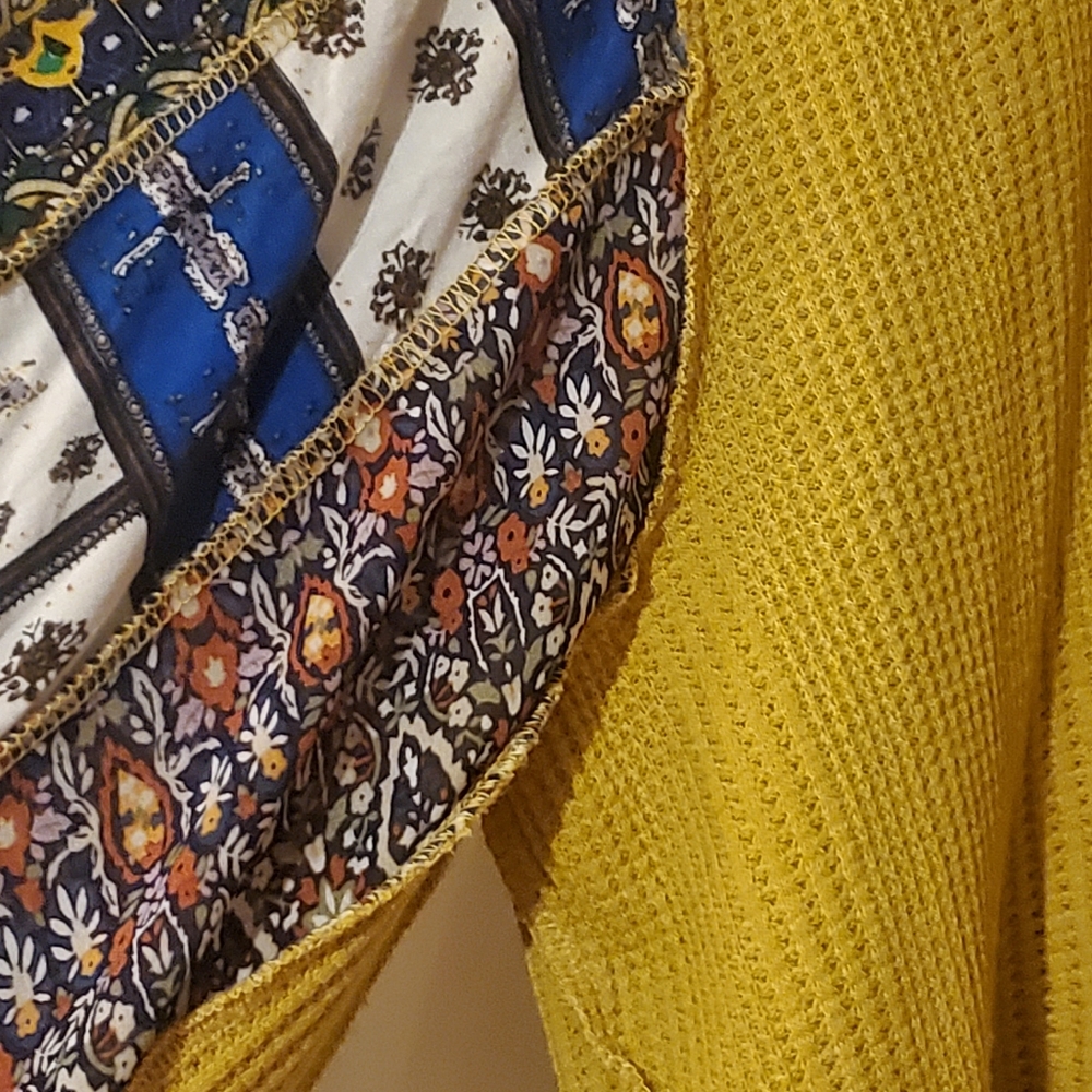 Umgee Oversized Waffle Knit Top Small Abstract Yellow Green Chartreuse F… - Picture 9 of 14